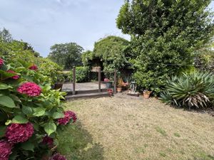 Photo 6- click for photo gallery